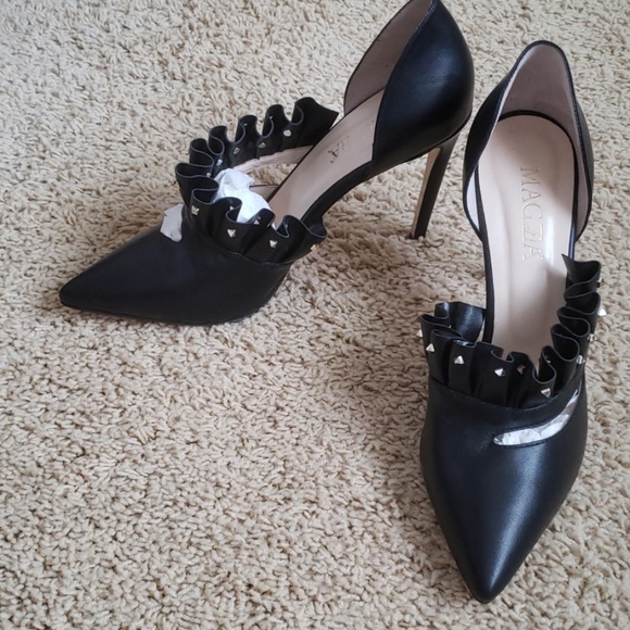 Hot heels - Picture 1 of 3